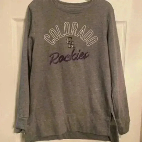 Tops - Womens Small Colorado Rockies sweatshirt